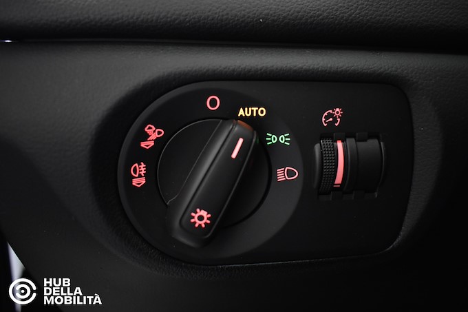 AUDI Q3 2.0 TDI 150 CV Business